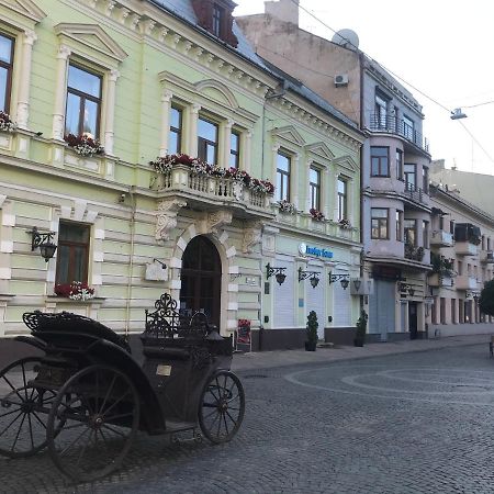 Simsimdoba Apartman Csernyivci Kültér fotó