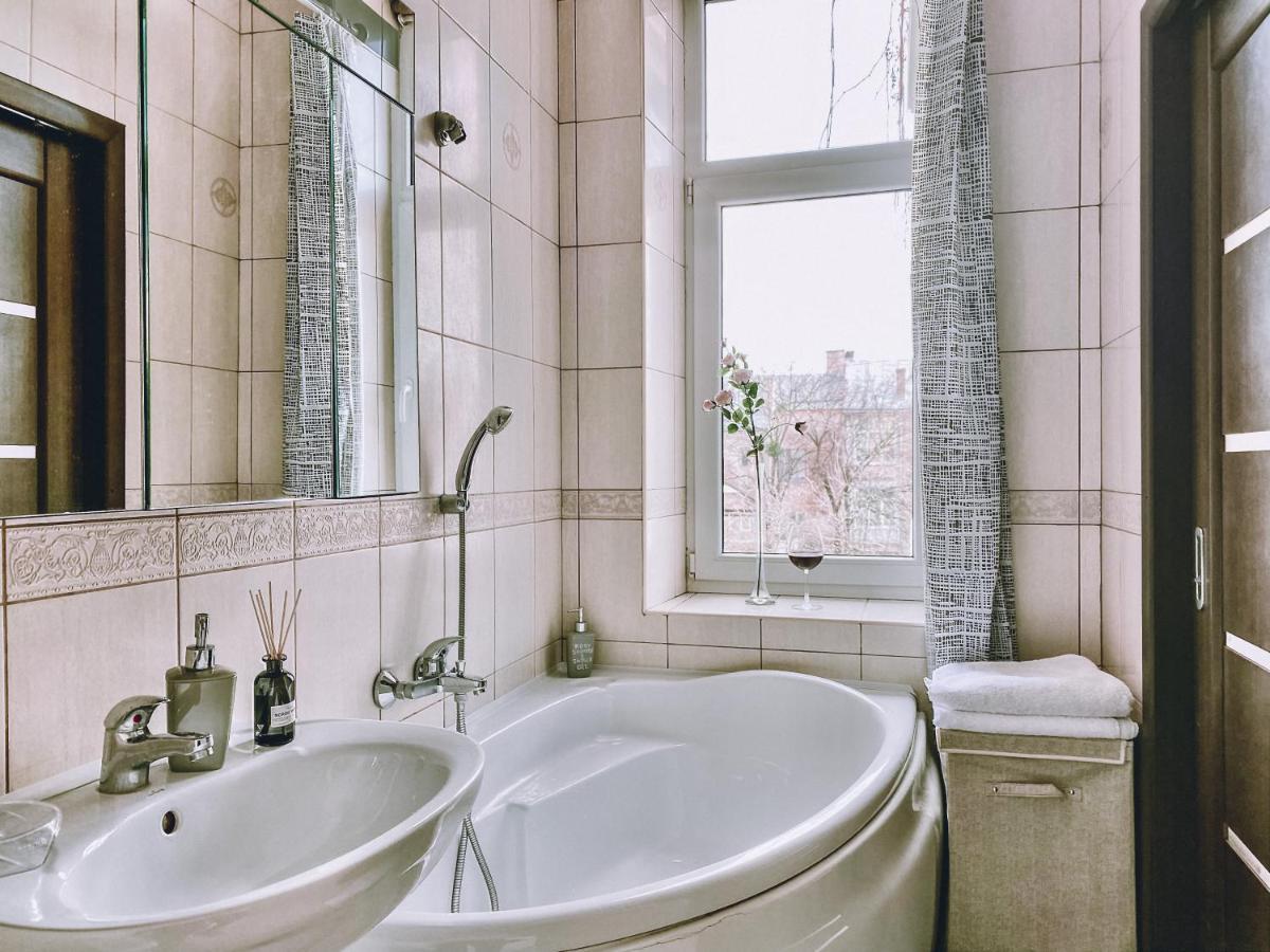 Simsimdoba Apartman Csernyivci Kültér fotó