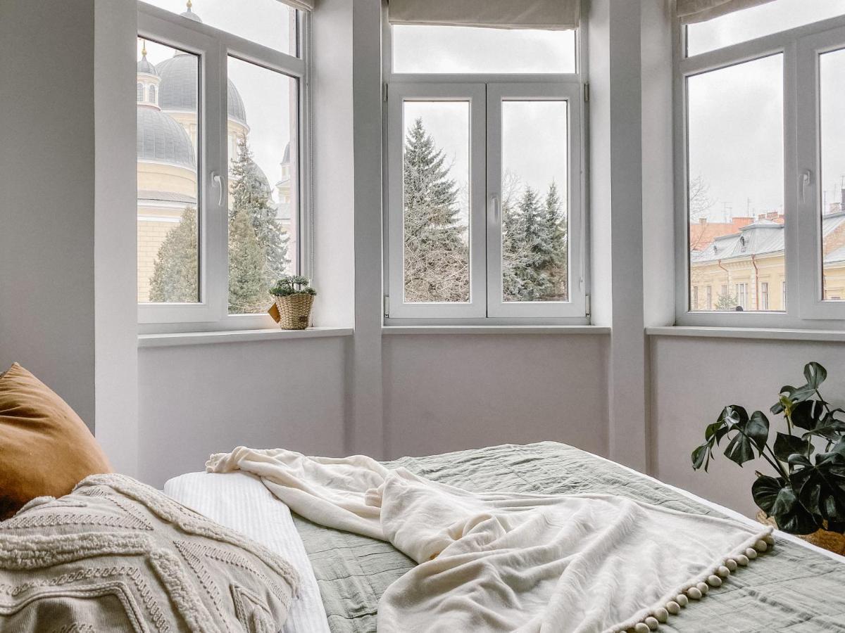 Simsimdoba Apartman Csernyivci Kültér fotó