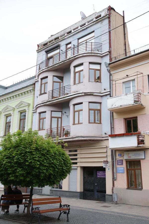Simsimdoba Apartman Csernyivci Kültér fotó